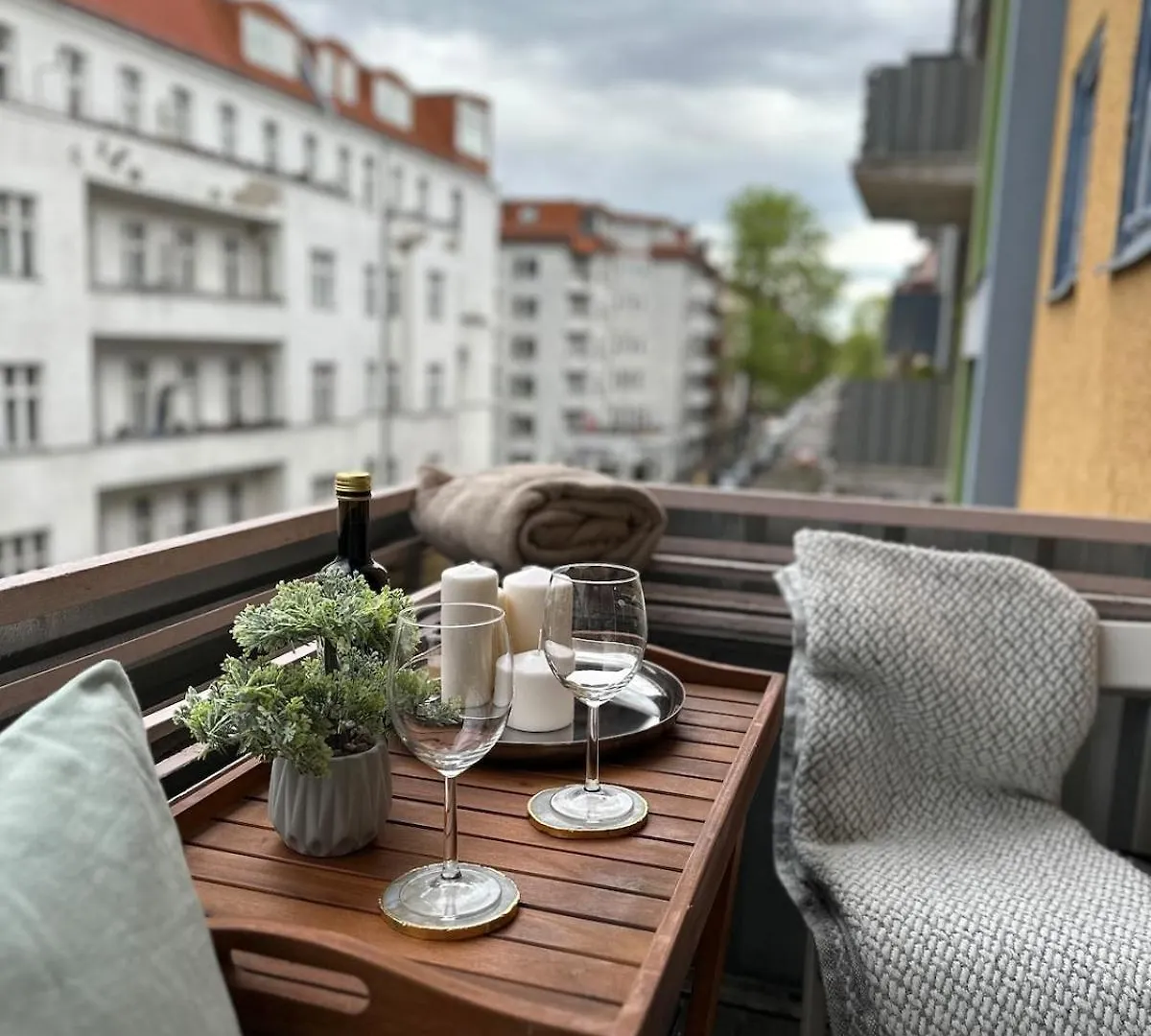 Gemuetliches Apartment In Neukoelln - Privat Parkplatz  Berlin