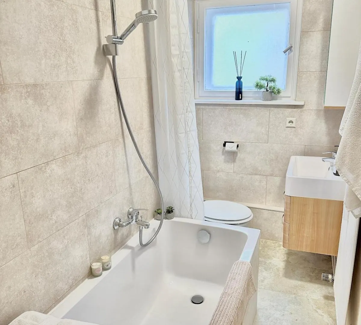 Gemuetliches Apartment In Neukoelln - Privat Parkplatz Berlin