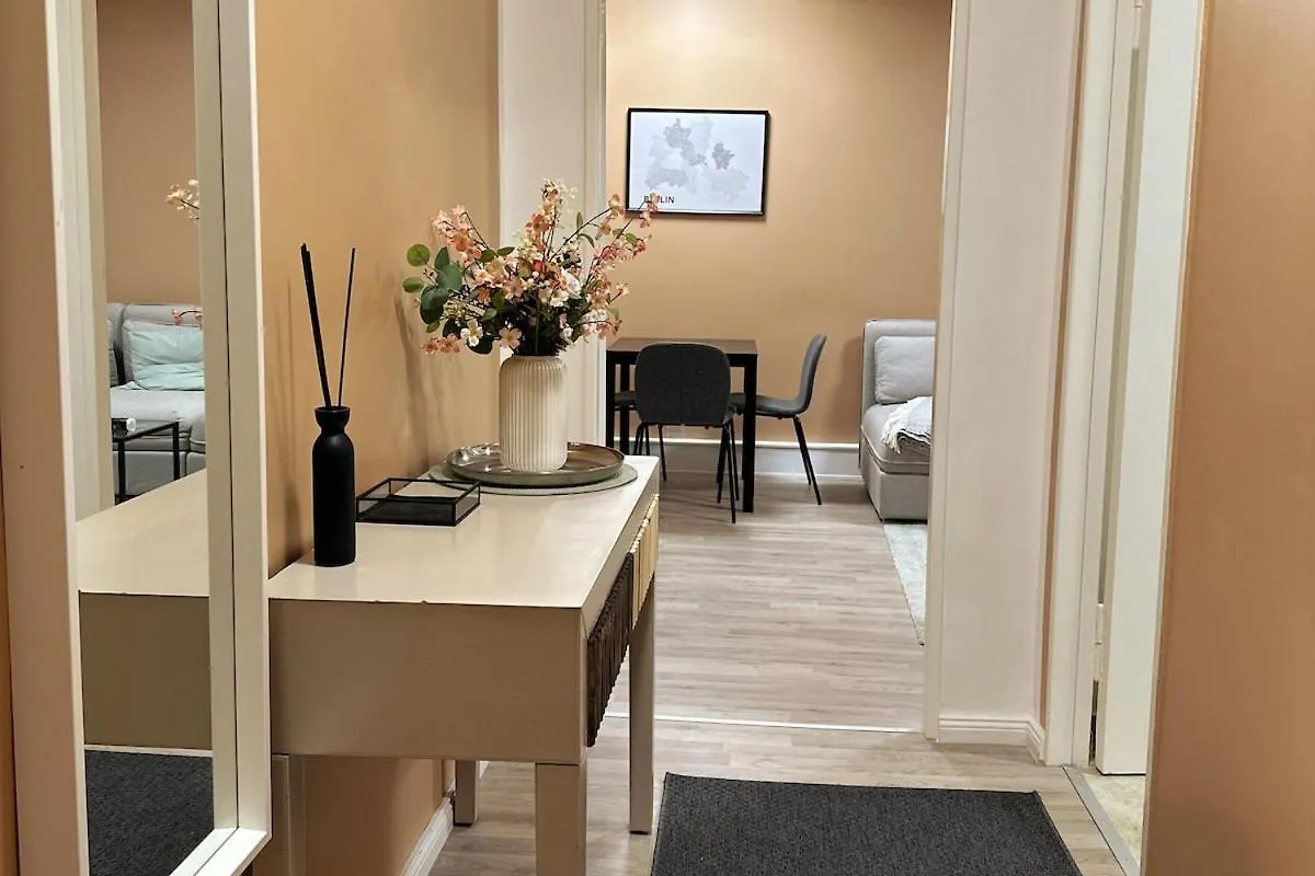 Gemuetliches Apartment In Neukoelln - Privat Parkplatz